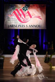 FOTOGALERIE - 21. Jarní ples s ANNOU 2015