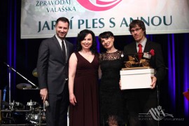 FOTOGALERIE - 21. Jarní ples s ANNOU 2015